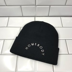 YP CLASSICS “HOMEBODY” Black & White Beanie; Preloved